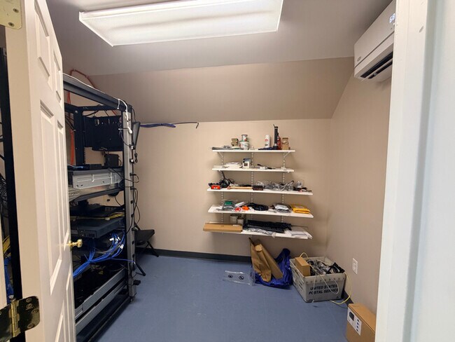 Photo - 116 E Main St