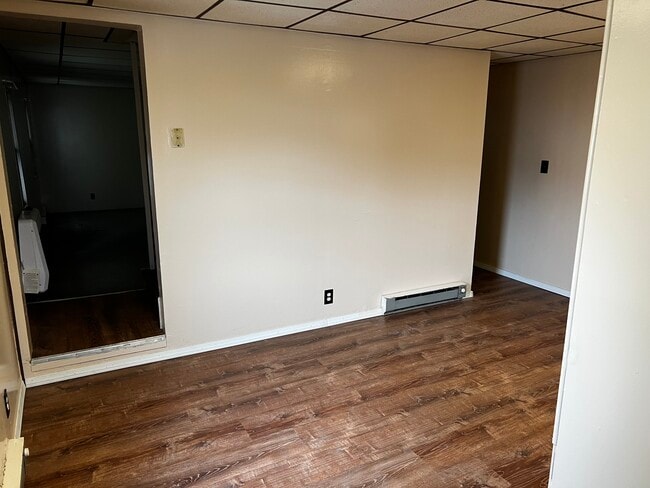 Kitchen - 126 Center St Unit 126