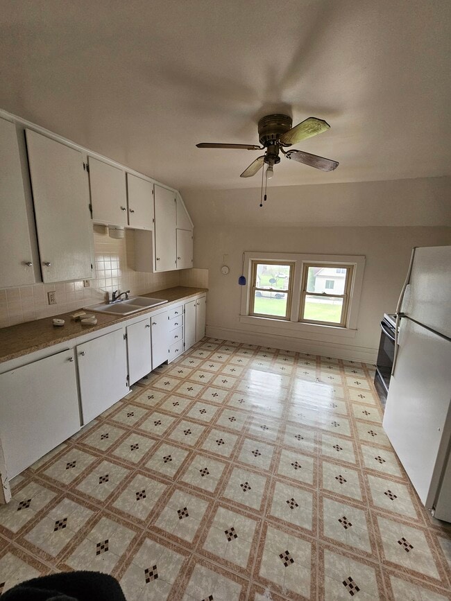 Photo - 1148 6th St Unit 2 upper
