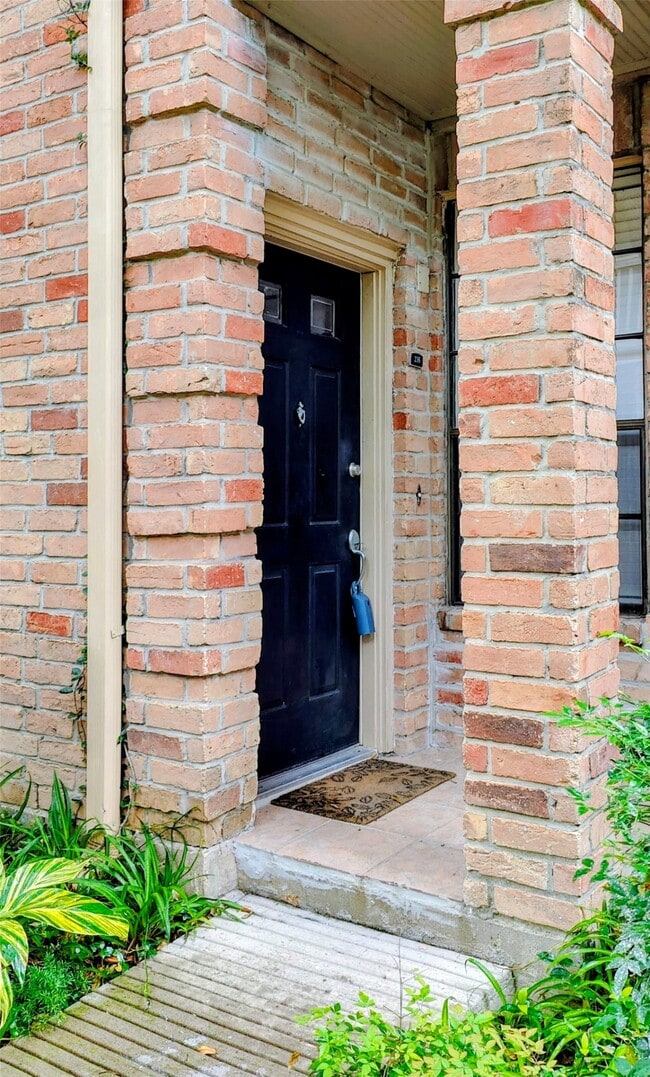 Photo - 2255 Braeswood Park Dr Unit 235