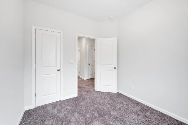 Photo - 809 Cameron Trl