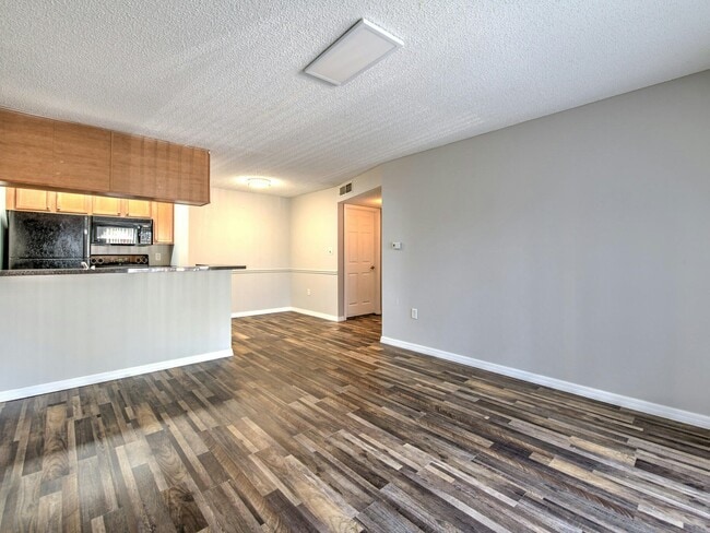 Photo - 203 Lake Parsons Green Unit 105