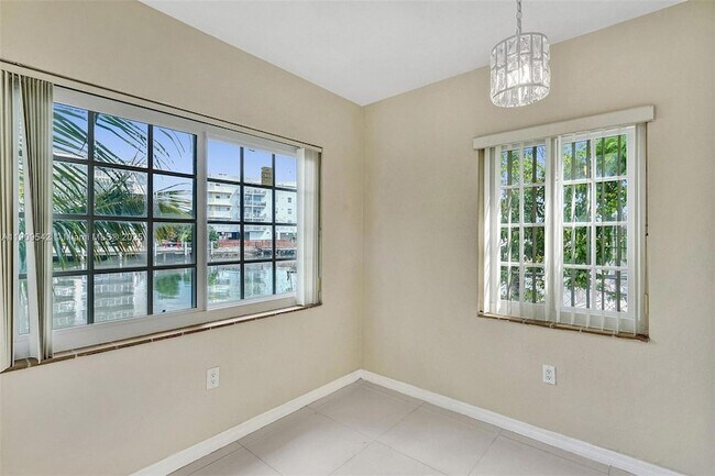 Photo - 1199 Marseille Dr Unit 15