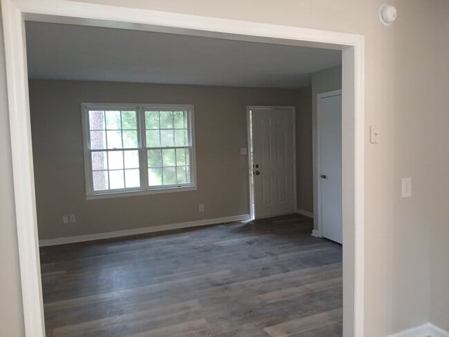 Photo - 3320 Napier Ave