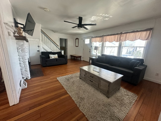 Photo - 16 M St Unit A