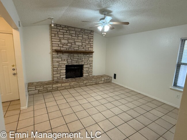 Photo - 2706 Jade Rd