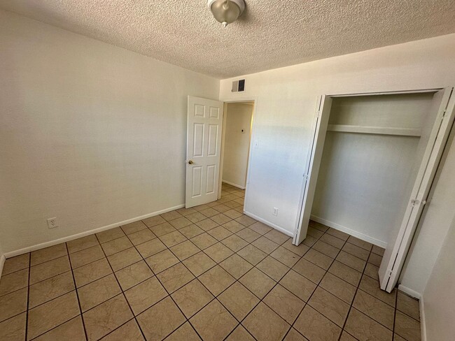 809 W 1st St Unit 1