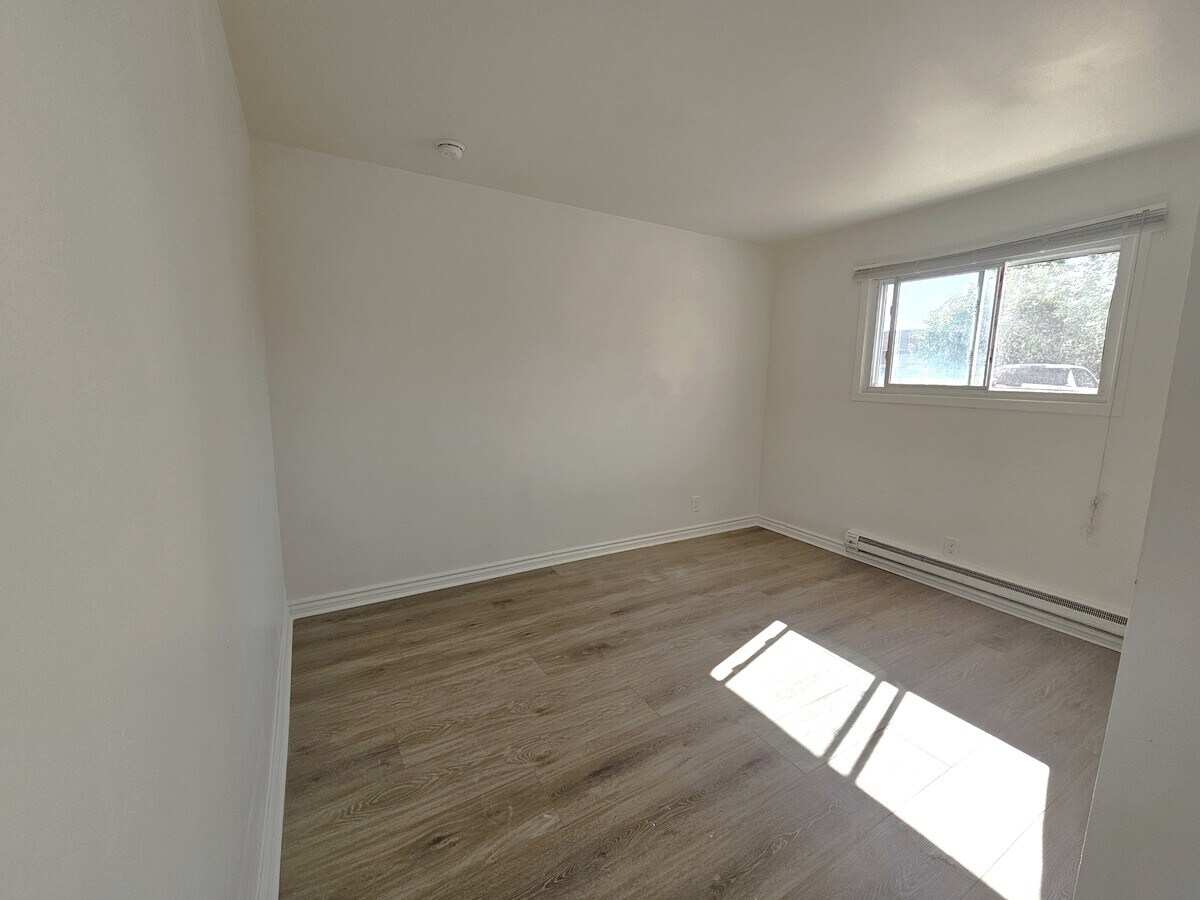 Photo - 19 Wellington St Unit 107