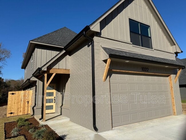 Photo - 1022 E Delmar Pl