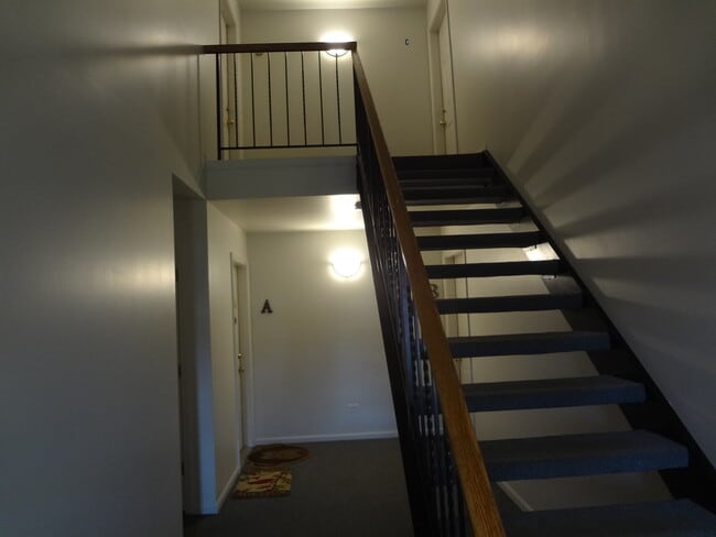 Photo - 220 Brett Cir Unit B