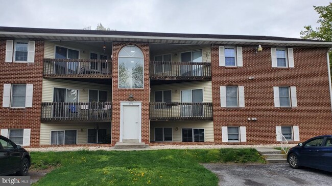 2712 Lisburn Rd Townhome - Townhome Rental in Camp Hill PA | ForRent.com