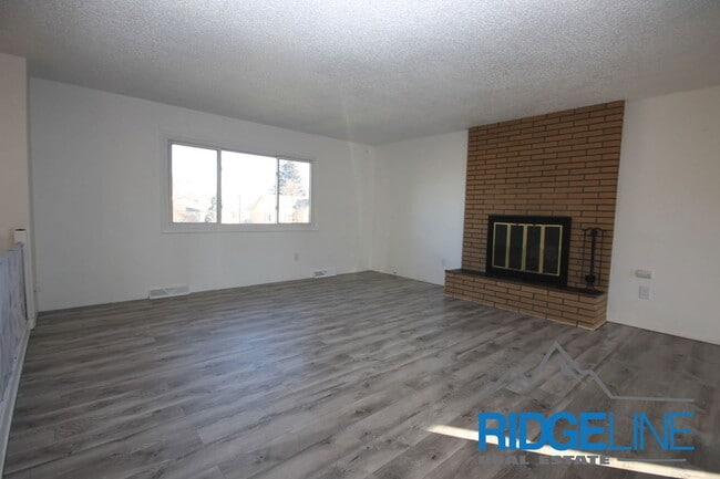 Photo - 2704 3rd Ave S