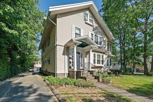 Building Photo - 44 Wyman Rd Unit 3