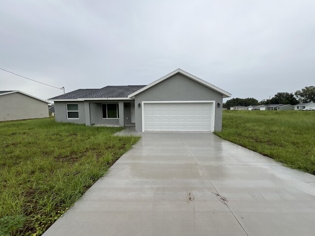 Building Photo - 9 Maple Ln