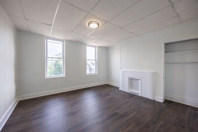 Building Photo - 508 E 9th Ave Rental