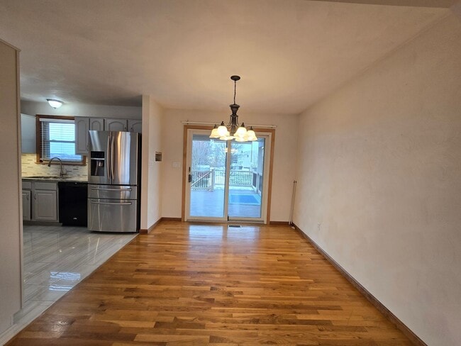 Photo - Beautiful Split Entry - 3 Bedroom 2.5 Bathroom in Rustic Ridge Estates