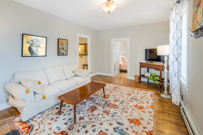 3 Lareau Ct Unidad Downstairs