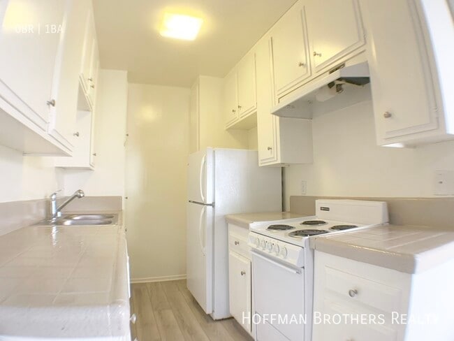 Photo - 1415 Bundy Dr Apartment Unit 1A