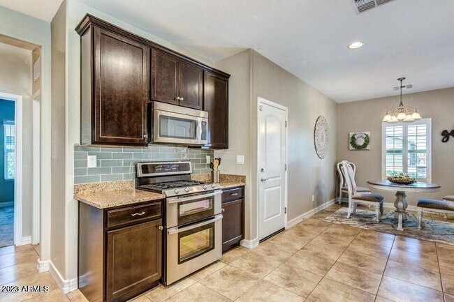 Photo - 10807 W Cottontail Ln