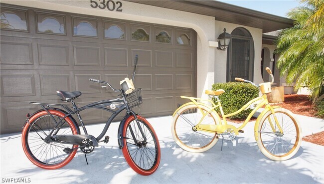 Building Photo - 5302 SW 25th Pl Rental
