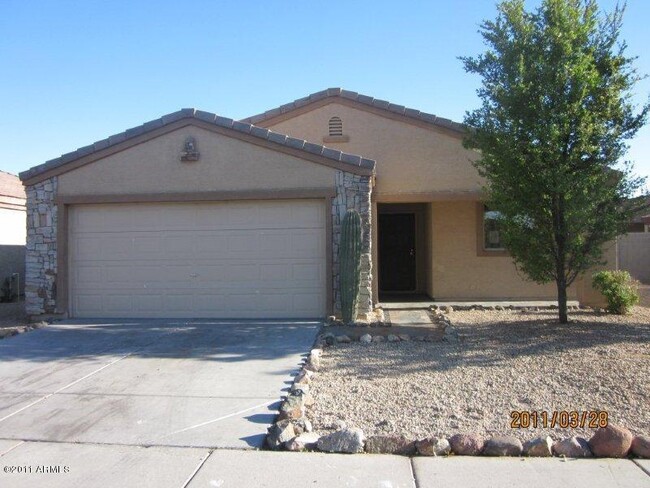 Building Photo - Beautiful Tolleson Home
