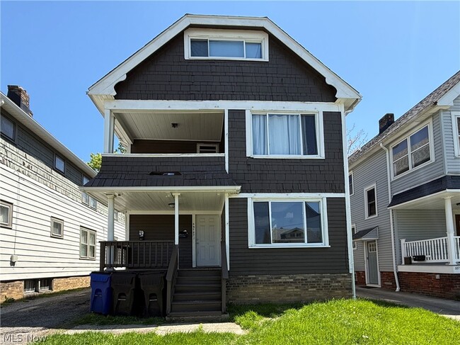 Building Photo - 3573 W 120th St Unit DN
