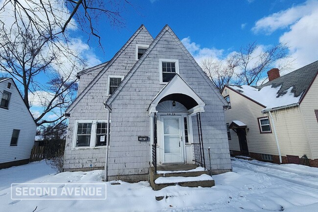 Building Photo - 3870 Lee Heights Blvd