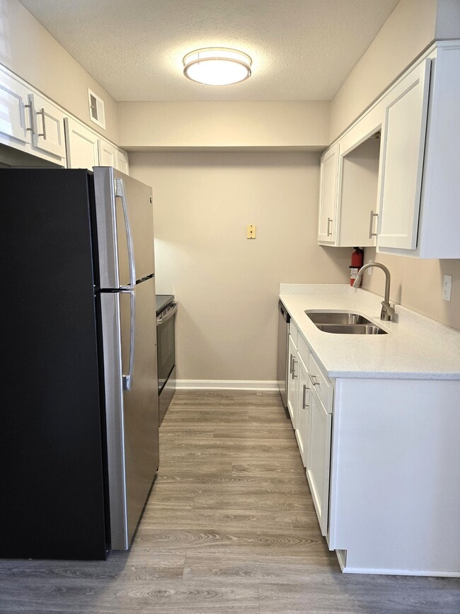 Building Photo - Breckinridge Park Apartments