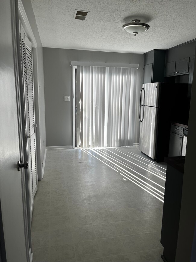 Photo - 1608 Windsong Ct