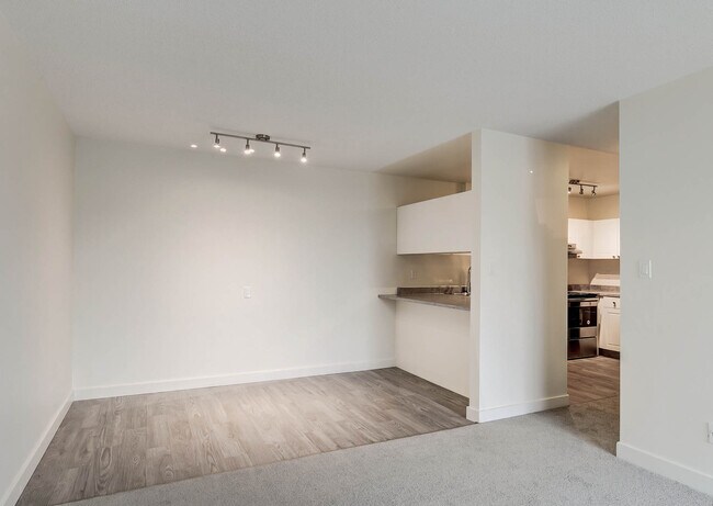 Photo - Suncourt Place