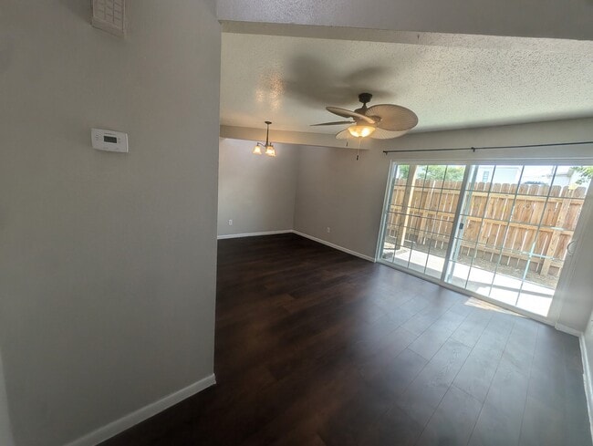 1802 Potomac Pl Unit C