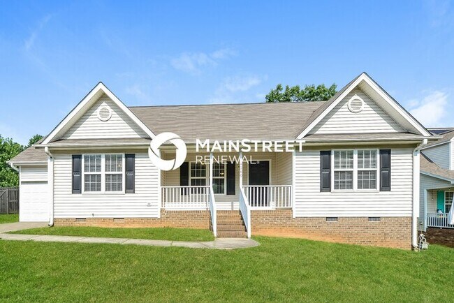Building Photo - 3 Bedroom Pet-Friendly Home in Winston-Salem, NC with Main Street Renewal