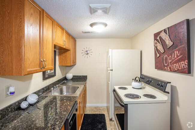 1BA, 1BR - 513 SF - Tiger Village