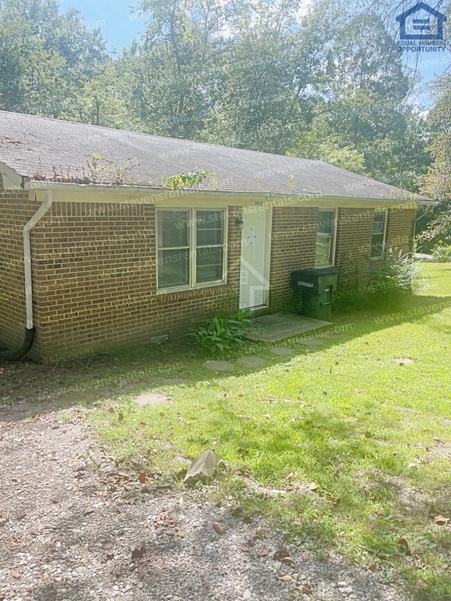 Building Photo - 2050 Wildwood Rd Rental