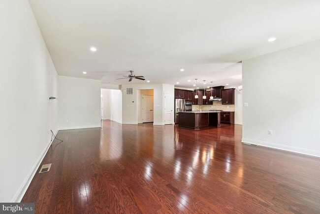 Photo - 42938 Courtland Chase Square