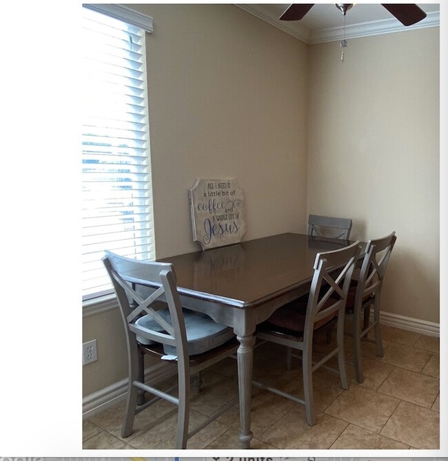 dining area - 2600 Cortez Dr Unit 8204