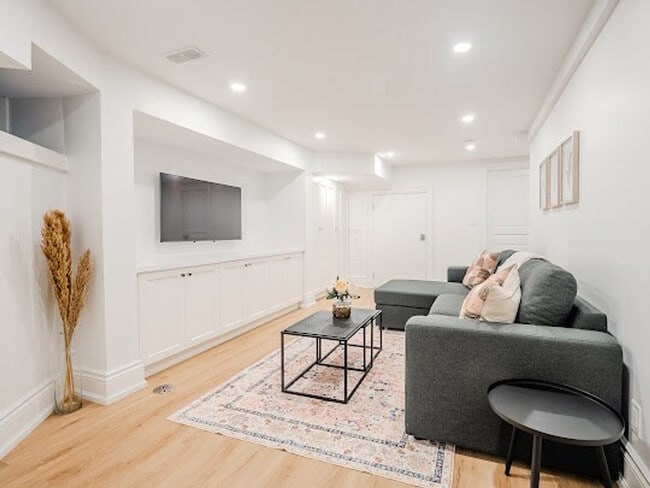 Photo - 217 Geary Ave Unit SI ID1374799P