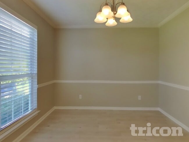 Photo - 1951 Hidden Valley Dr SW