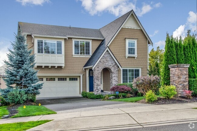 Building Photo - Beautiful 5-Bedroom Home with Mt. Rainier ...