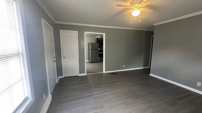 Photo - FIRST FULL MONTHS RENT FREE!! 2 Bedroom Duplex with Huge Back Yard!