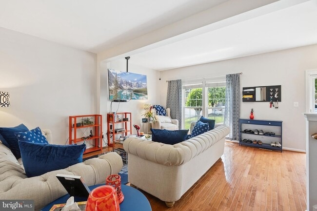 Photo - 2610 Grayton Ln