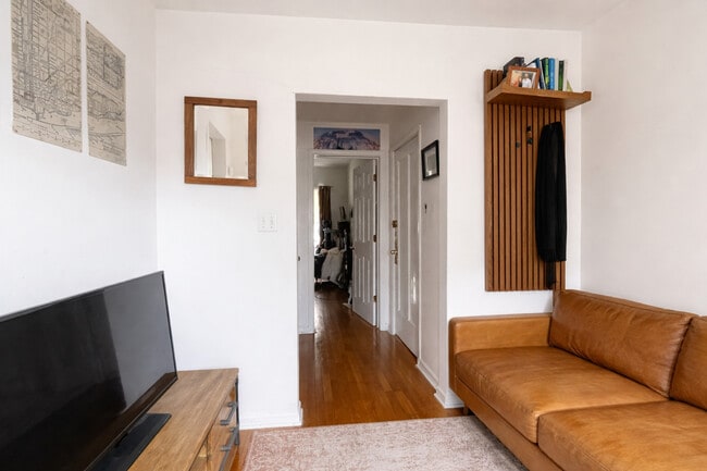 Photo - 685 W Wrightwood Ave Unit 3N