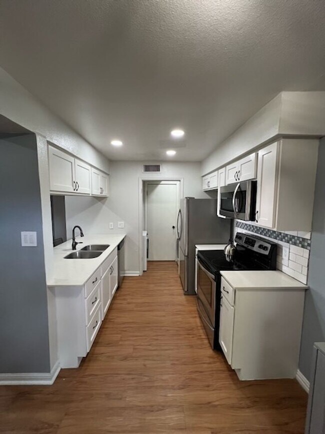 Photo - 3511 Alpine Cir Unit 2