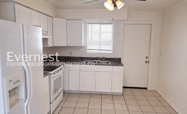 Photo - 445 N Drew St E