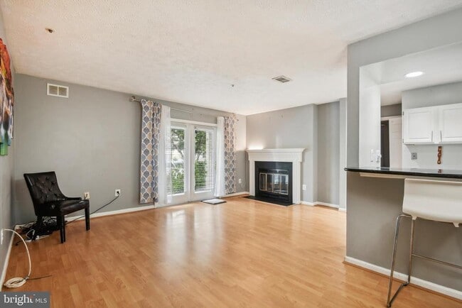 Photo - 12204 Eagles Nest Ct Unidad A