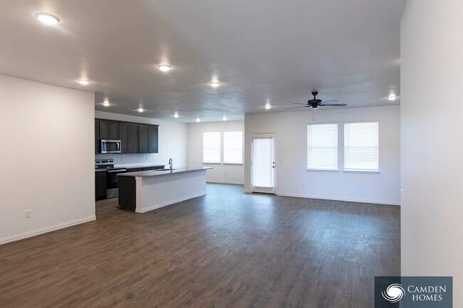Photo - 1459 Cedarhurst Dr