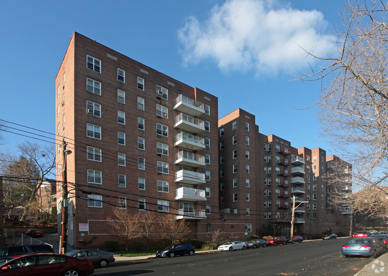 Photo - The Darlton Apartments