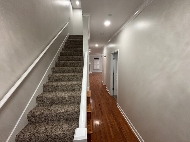 Photo - 161 Avalon Dr