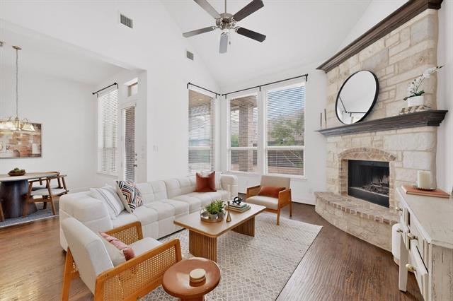 Photo - 604 Warwick Blvd