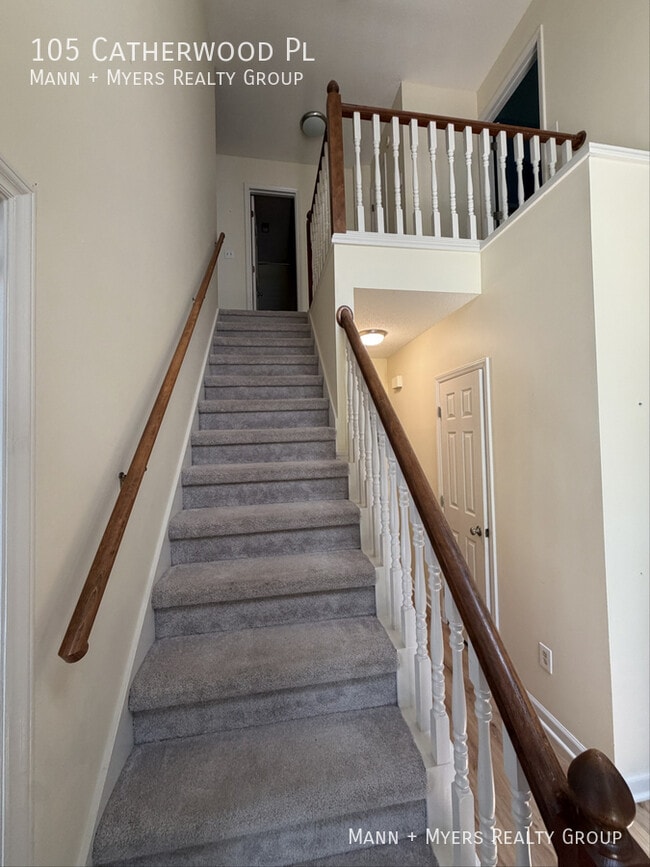 Photo - 105 Catherwood Pl